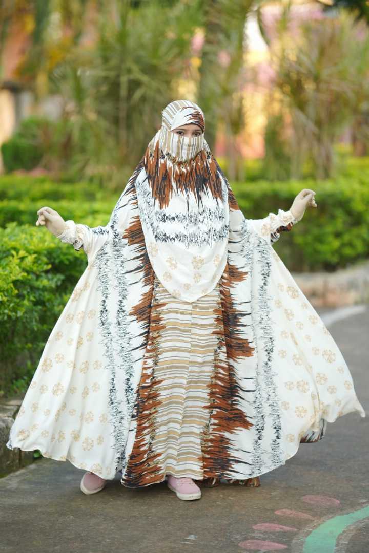 লং জিলবাব, Long Jilbab, প্রিমিয়াম জিলবাব, ইসলামিক জিলবাব, মুসলিম নারীদের পোশাক, আবায়া, ফ্রি সাইজ জিলবাব, বোরকা, Islamic Jilbab, Modest Wear, Long Abaya, Jilbab Bangladesh