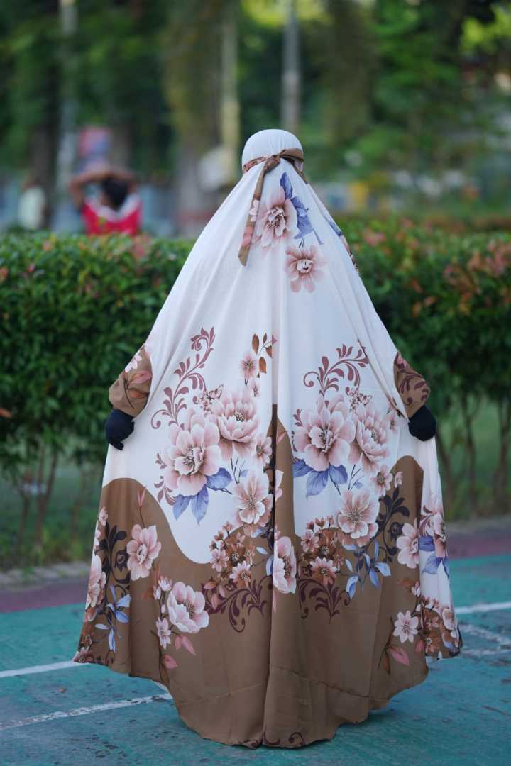 লং জিলবাব, Long Jilbab, প্রিমিয়াম জিলবাব, ইসলামিক জিলবাব, মুসলিম নারীদের পোশাক, আবায়া, ফ্রি সাইজ জিলবাব, বোরকা, Islamic Jilbab, Modest Wear, Long Abaya, Jilbab Bangladesh